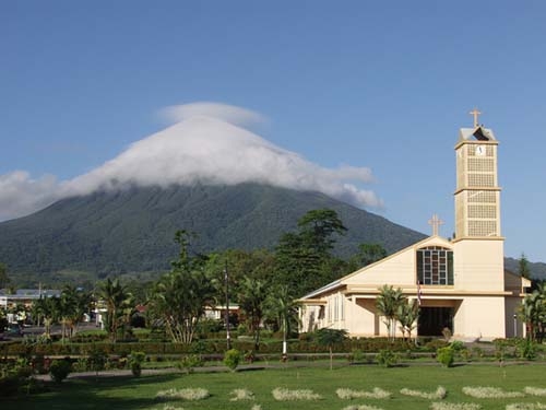 La Fortuna with Arenal Volcano