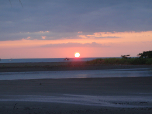 Quepos, Manuel Antonio National Park boasts gorgeous Costa Rica sunsets