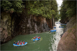 river-rafting-costa-rica