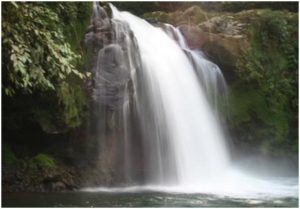 Dominical waterfall Pozo Azul