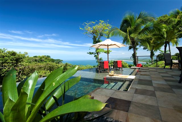 The beautiful views of the Pacific coast from this stunning villa will truly amaze you and your group.