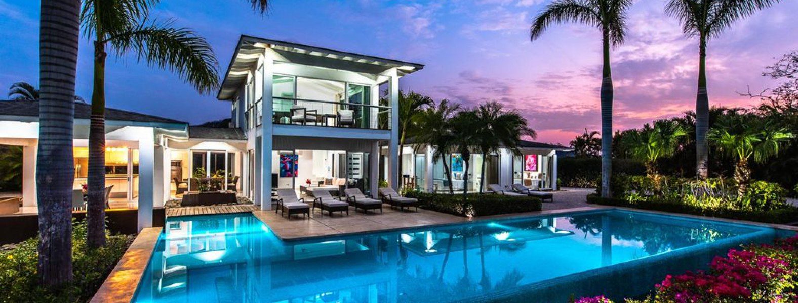 Beautiful 3,121 square feet modern Villa!!