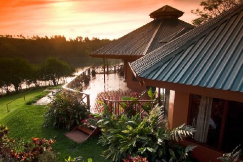 Arenal Volcano lake front family vacation rental