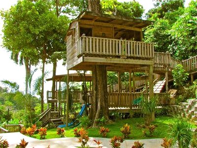 Tree house great for kids to play in while on vacationing in Costa Rica at MA-16. 
