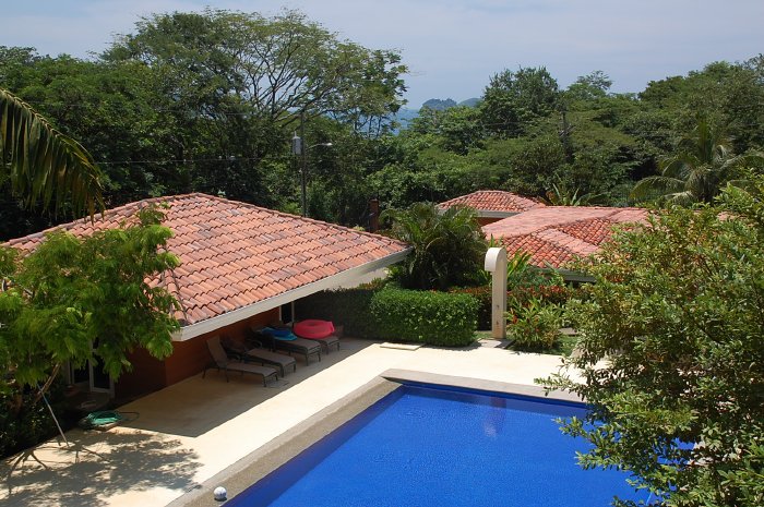 347_pool-lounge-area-papagayo-villa