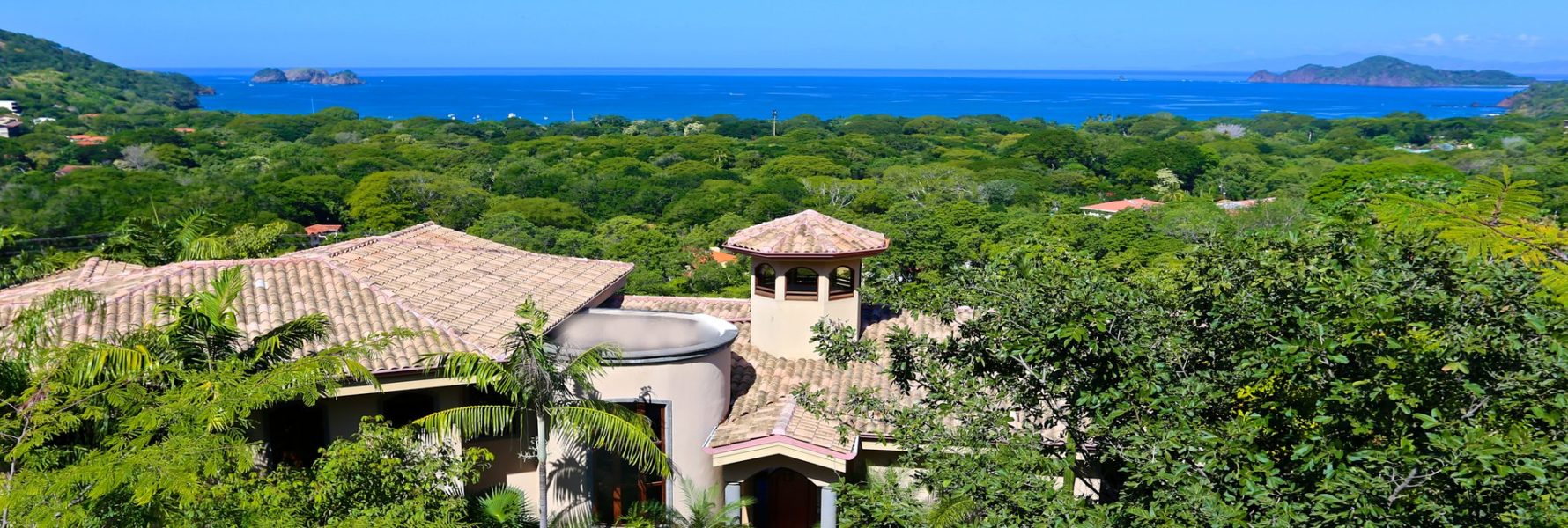 Take a peaceful walk along the grounds. Welcome home! Now all you have to do is RELAX! The grounds are fit for king an area as any to begin finish out your day with beautiful views at papagayo. 