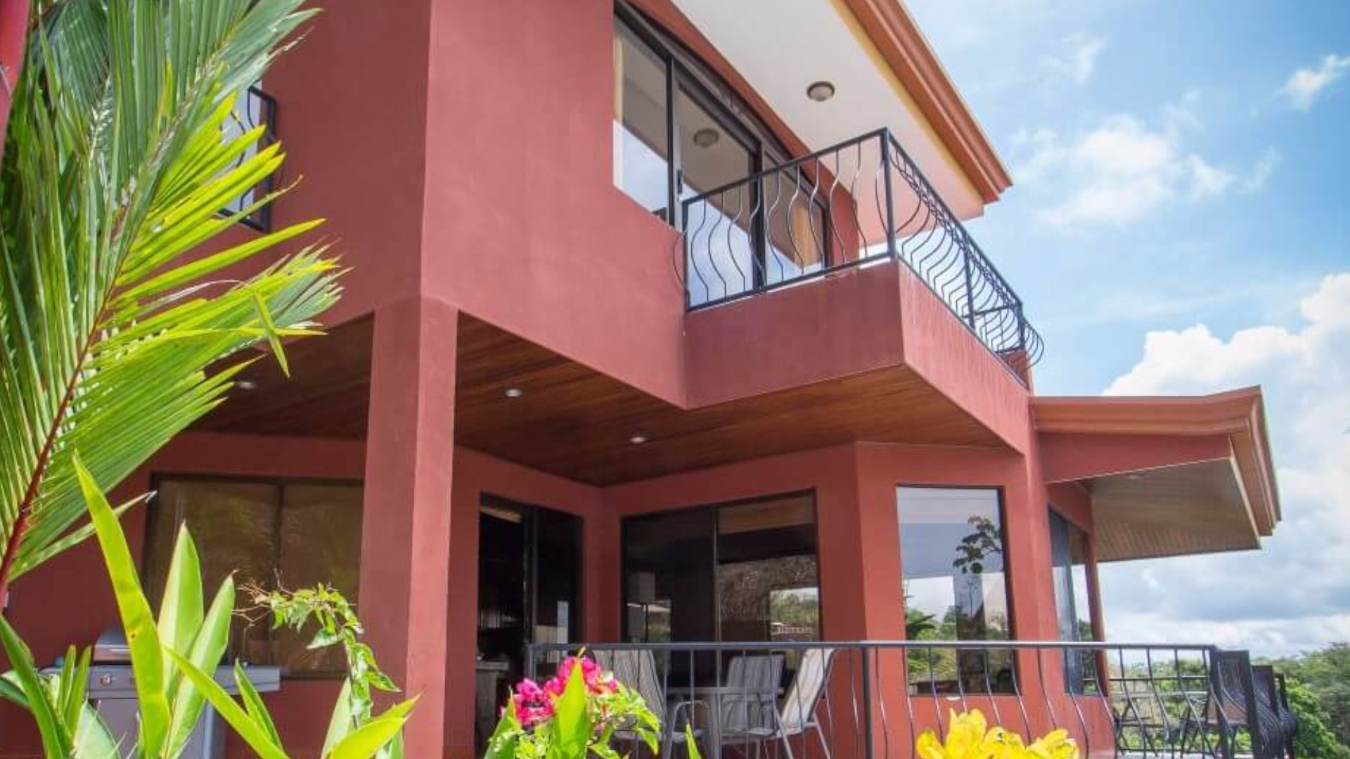 Exclusive Villa in the hills of Manuel Antonio / Quepos Costa Rica