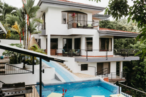 3 -level villa with balconies