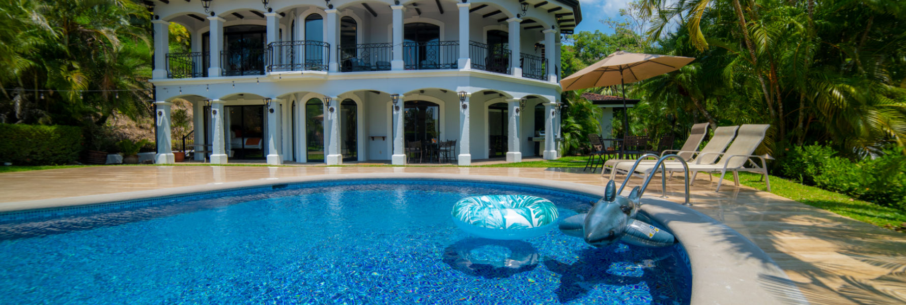 Enjoy the private large pool area with your loved ones.